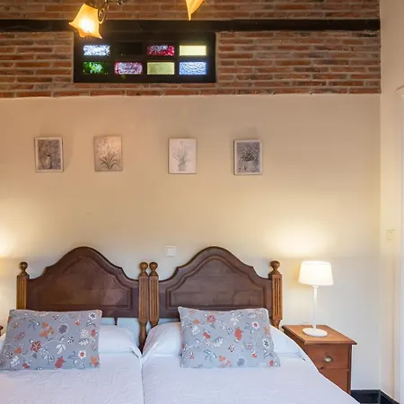 La Casa Del Medio *